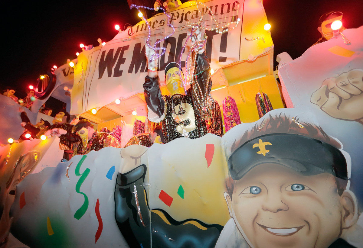Krewe of Bacchus 2017 rolls in New Orleans: See Mardi Gras parade photos